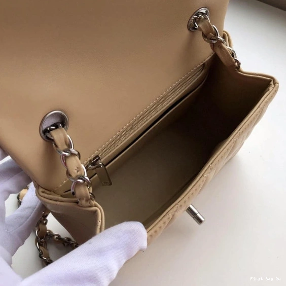 First Bag Ru BAG CHANEL FLAP 17CM 0806
